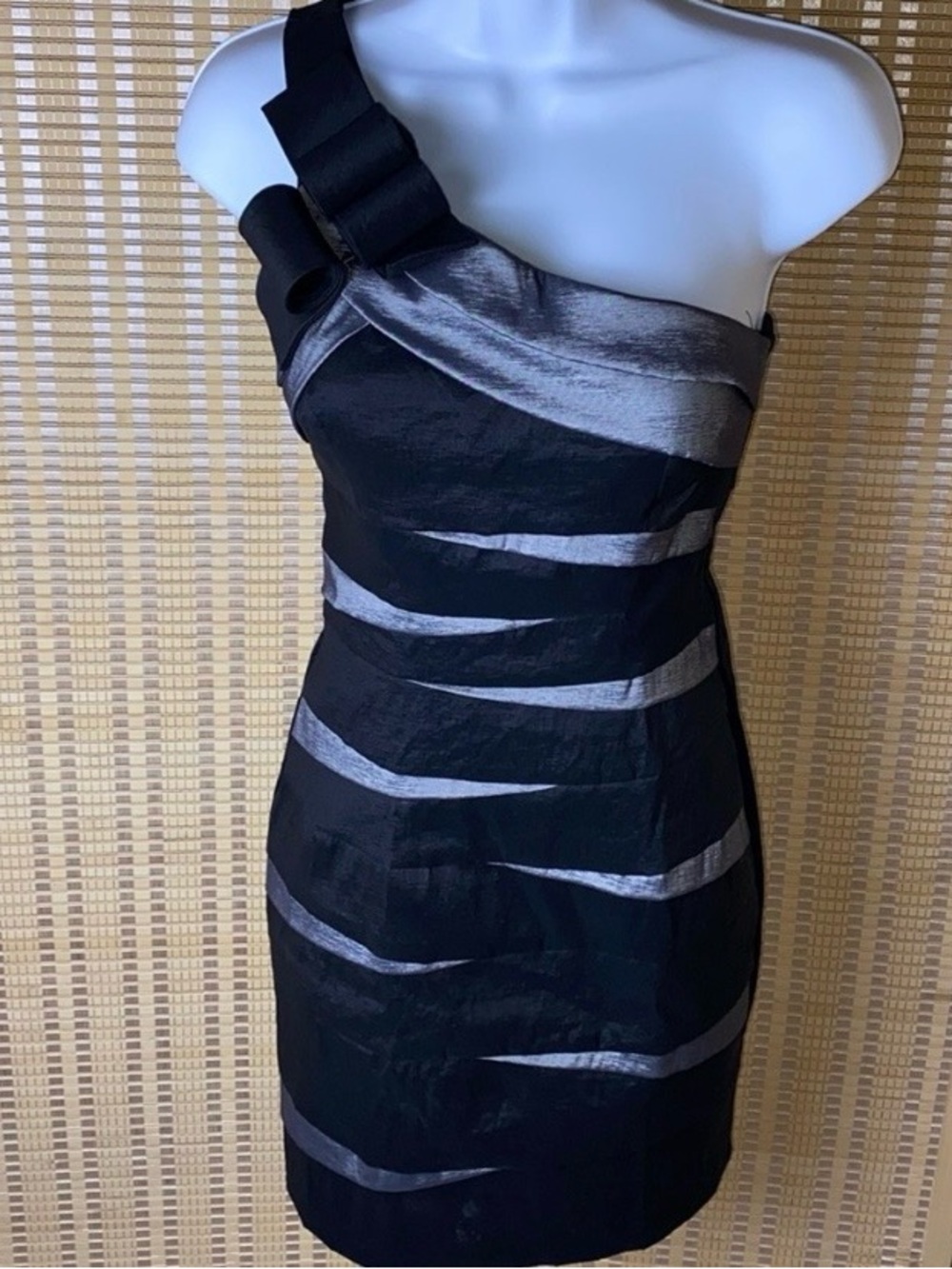 Betsy & Adam One Shoulder Bandage Fitted Bodycon Dress Size 2P